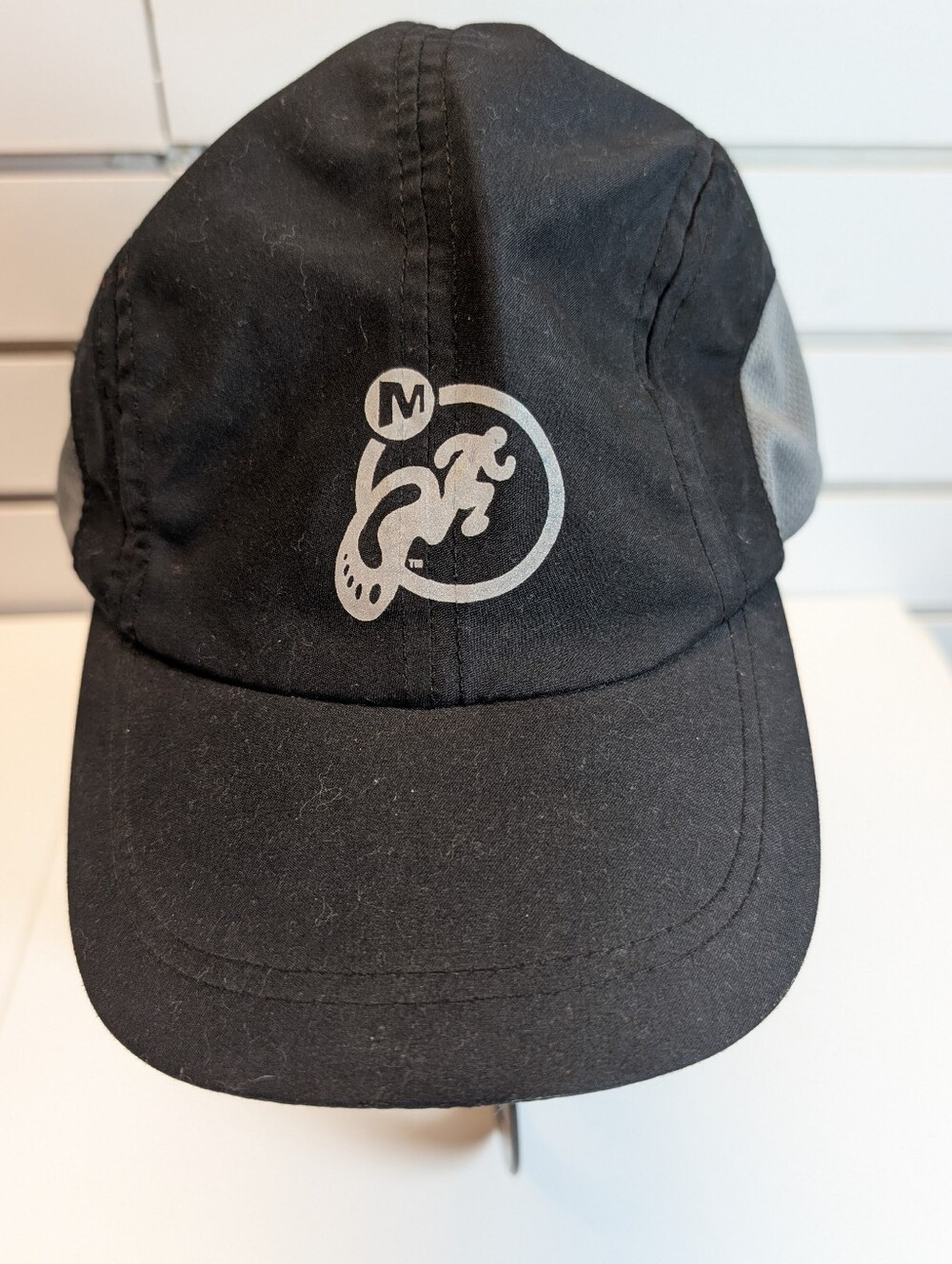 Merrell Y2K Lightweight Adjustable Hat Running/Hiking/Biking EUC